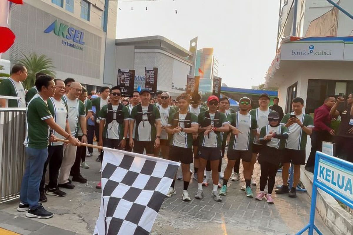 Bank Kalsel Gelar AKSEL Virtual Run 2026 "Reforestasi" Tanam Ratusan Pohon Ulin