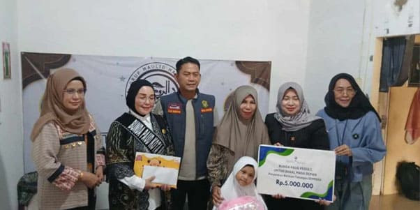Bunda PAUD, Disdik dan Bank Kalsel Salurkan Bantuan Pendidikan untuk Anak Guru yang Meninggal