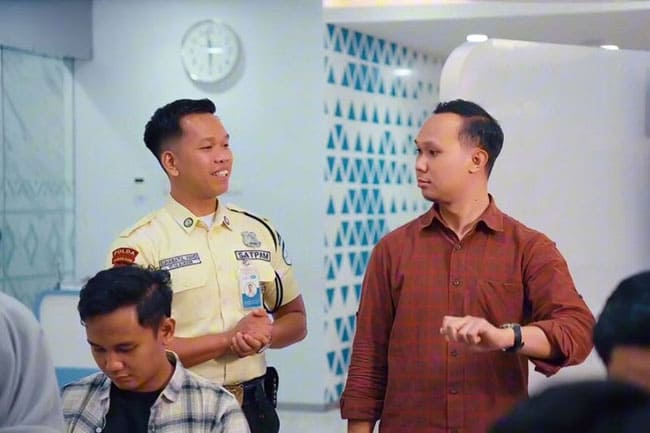 POV AKSEL Ungkap Dedikasi Suhai, Satpam Bank Kalsel
